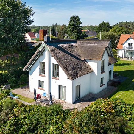 Reetdachhaus Im Fischerdorf Freest Екстериор снимка