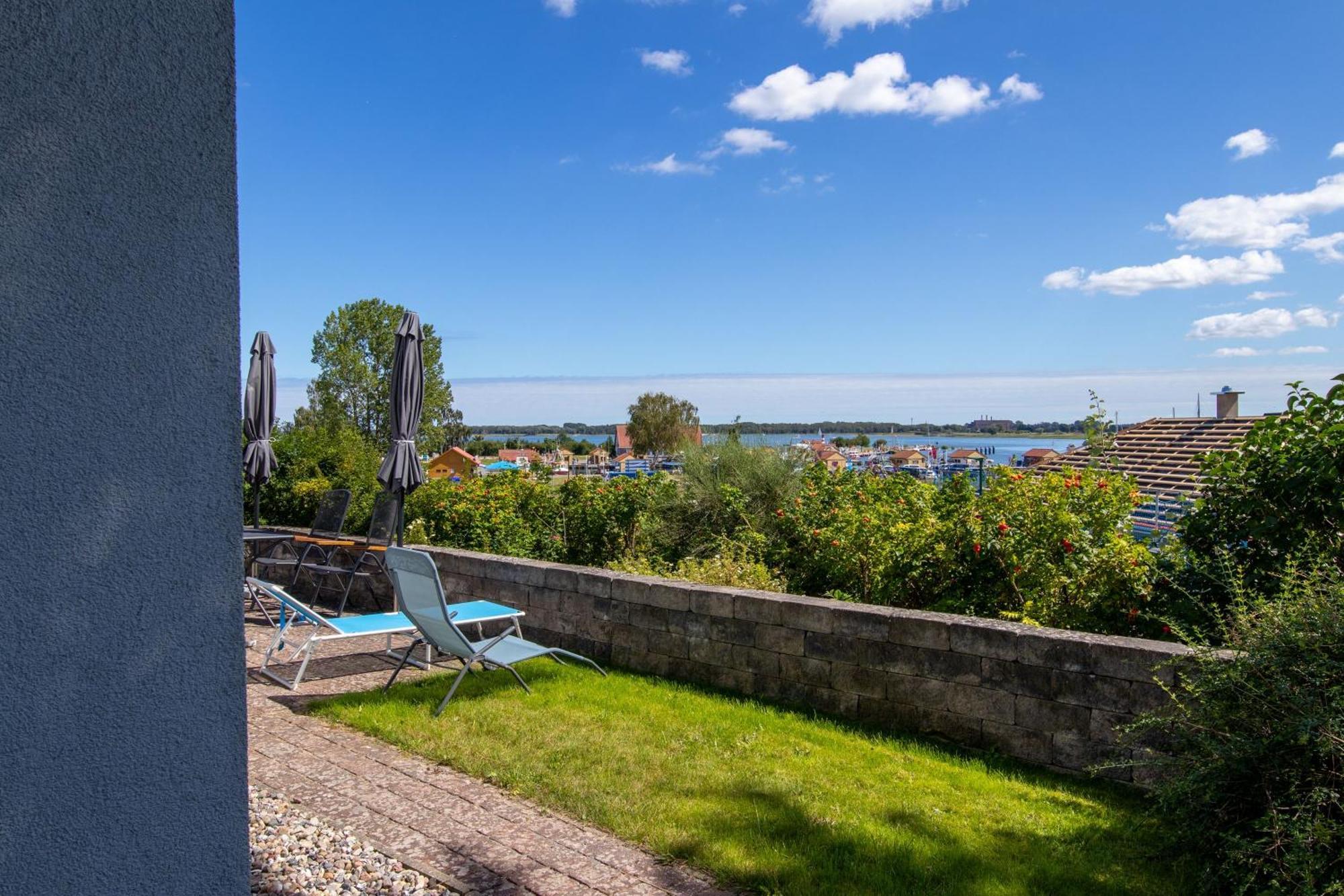 Reetdachhaus Im Fischerdorf Freest Екстериор снимка